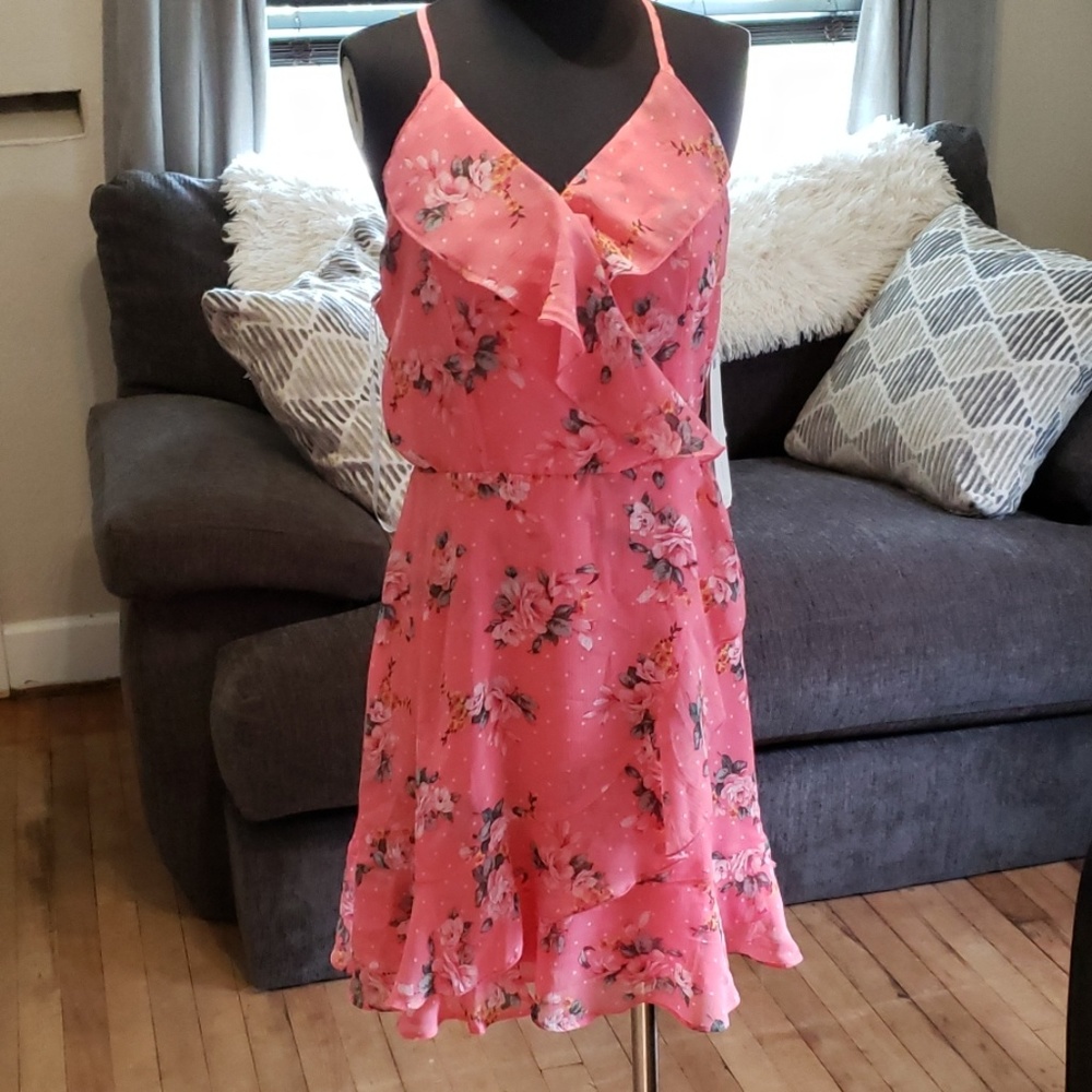 Brand New Ruffle Dress L Grapefruit in color